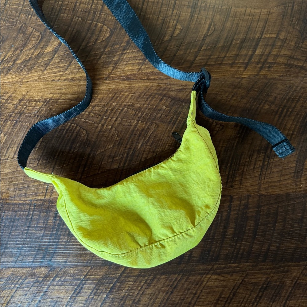 Baggu Mini Sour Crescent